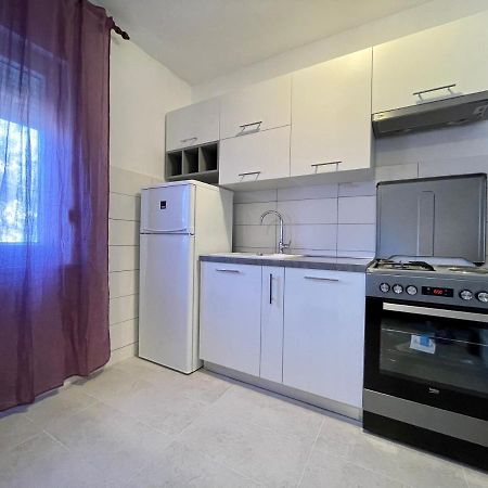 Apartman "Lima" Apartment Pula Luaran gambar