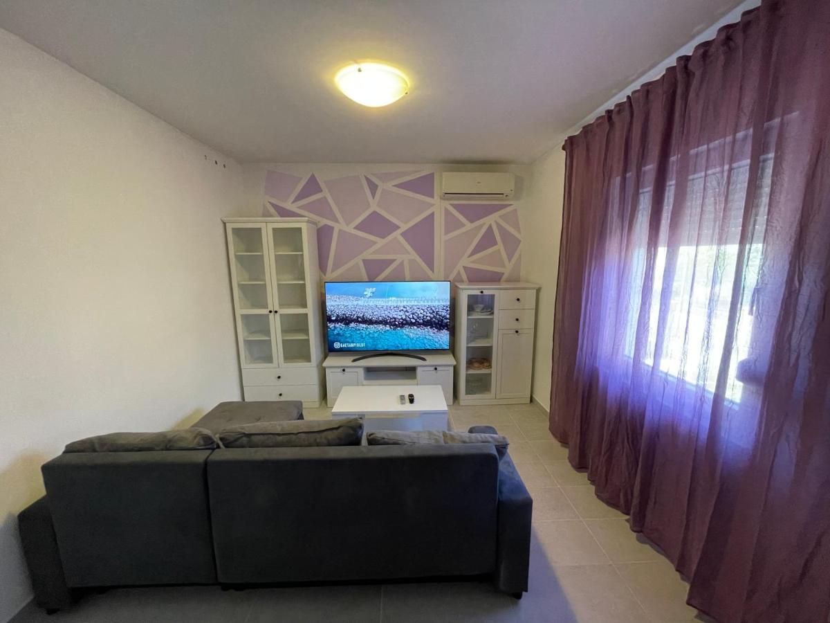 Apartman "Lima" Apartment Pula Luaran gambar